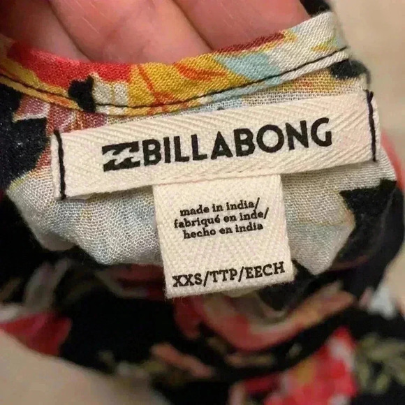 Billabong - Picture 6 of 6